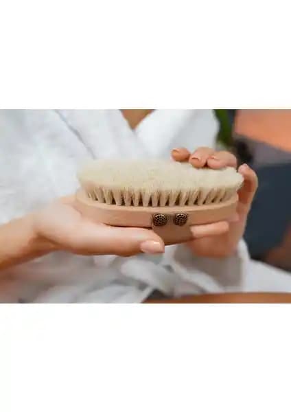Naturawell %100 Doğal At Kılı Vücut Fırçası ile Sağlıklı ve Pürüzsüz Cilt Bakımı