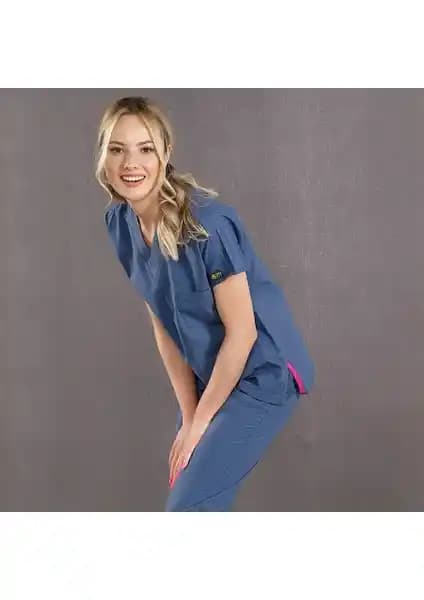 Sağlık Personeli İçin Uygun Medikal Formalar: Çizgi Medikal ve Pozitif Üniforma Karşılaştırması