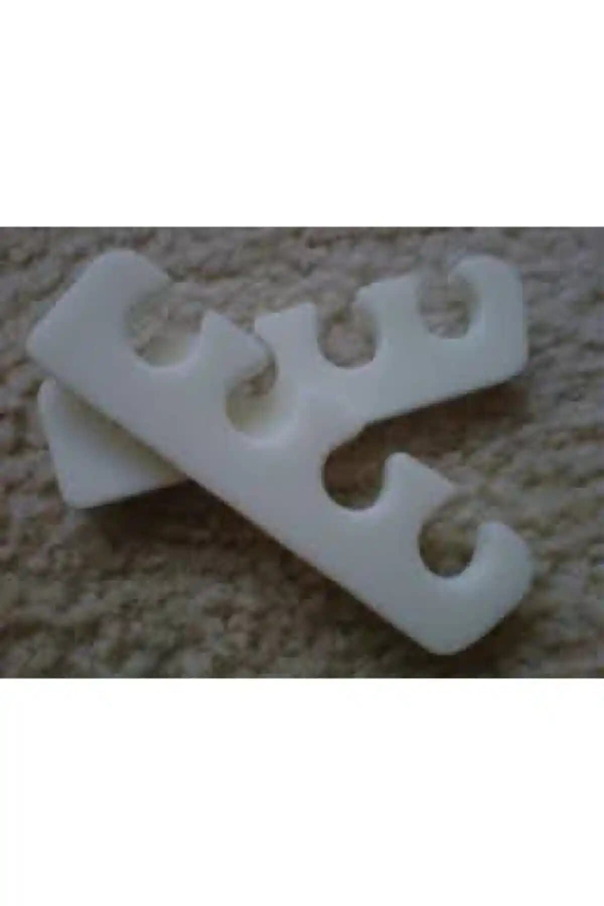 Sirzade Pedikür Parmak Arası: Hijyen ve Konfor Sunan Türkiye Menşeli Ayak Bakım Ürünü