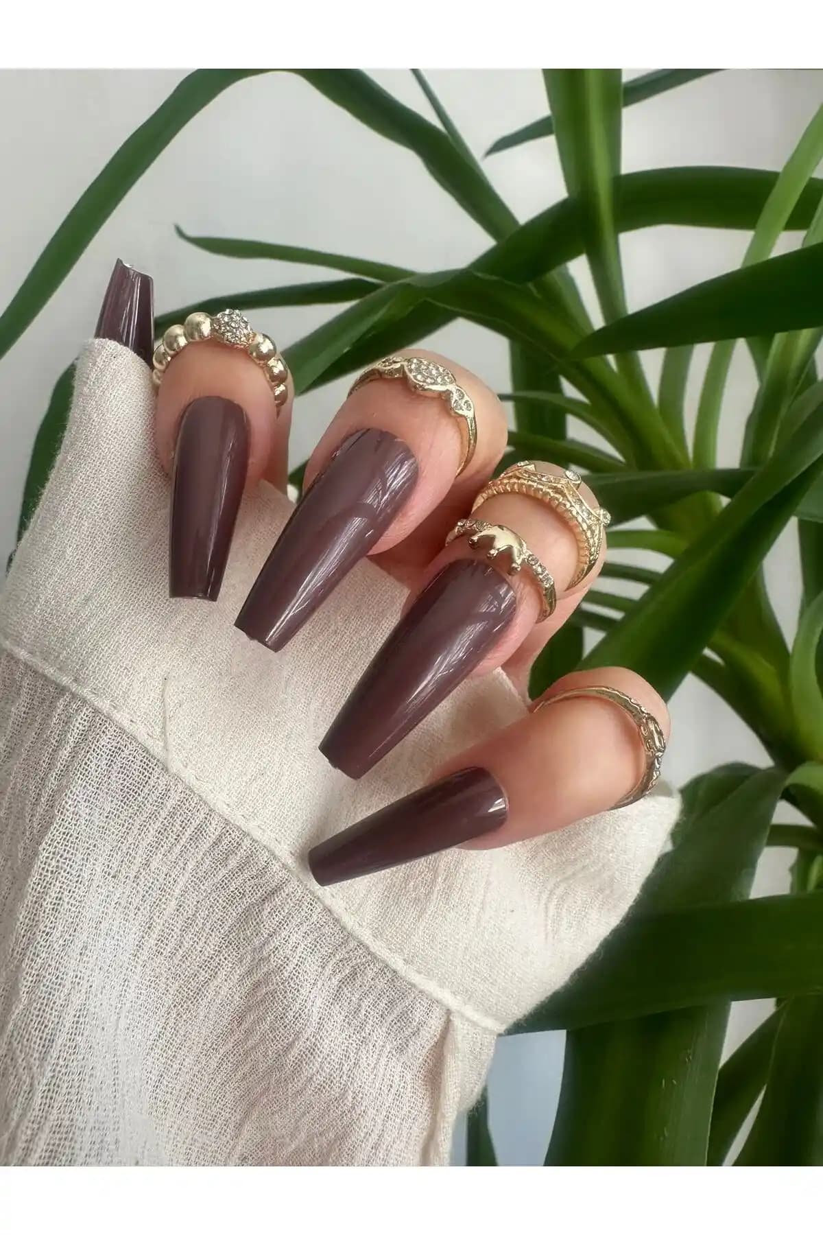 SyBelle Kozmetik Kahverengi Balerin Takma Tırnak Seti 20 Adet Estetik ve Kullanışlı