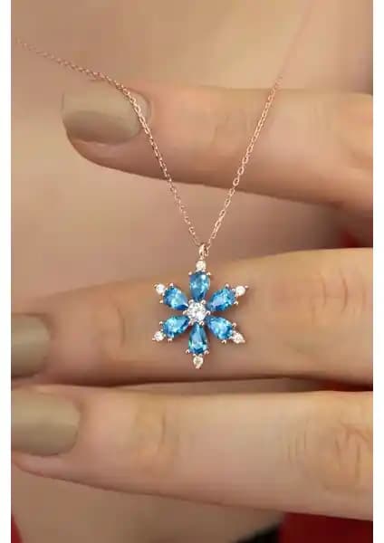 Zanaat Silver Güçmüş Zincirli Aqua Taşlı Lotus Çiçeği Kolye - Zarif ve Anlamlı Kadın Takısı