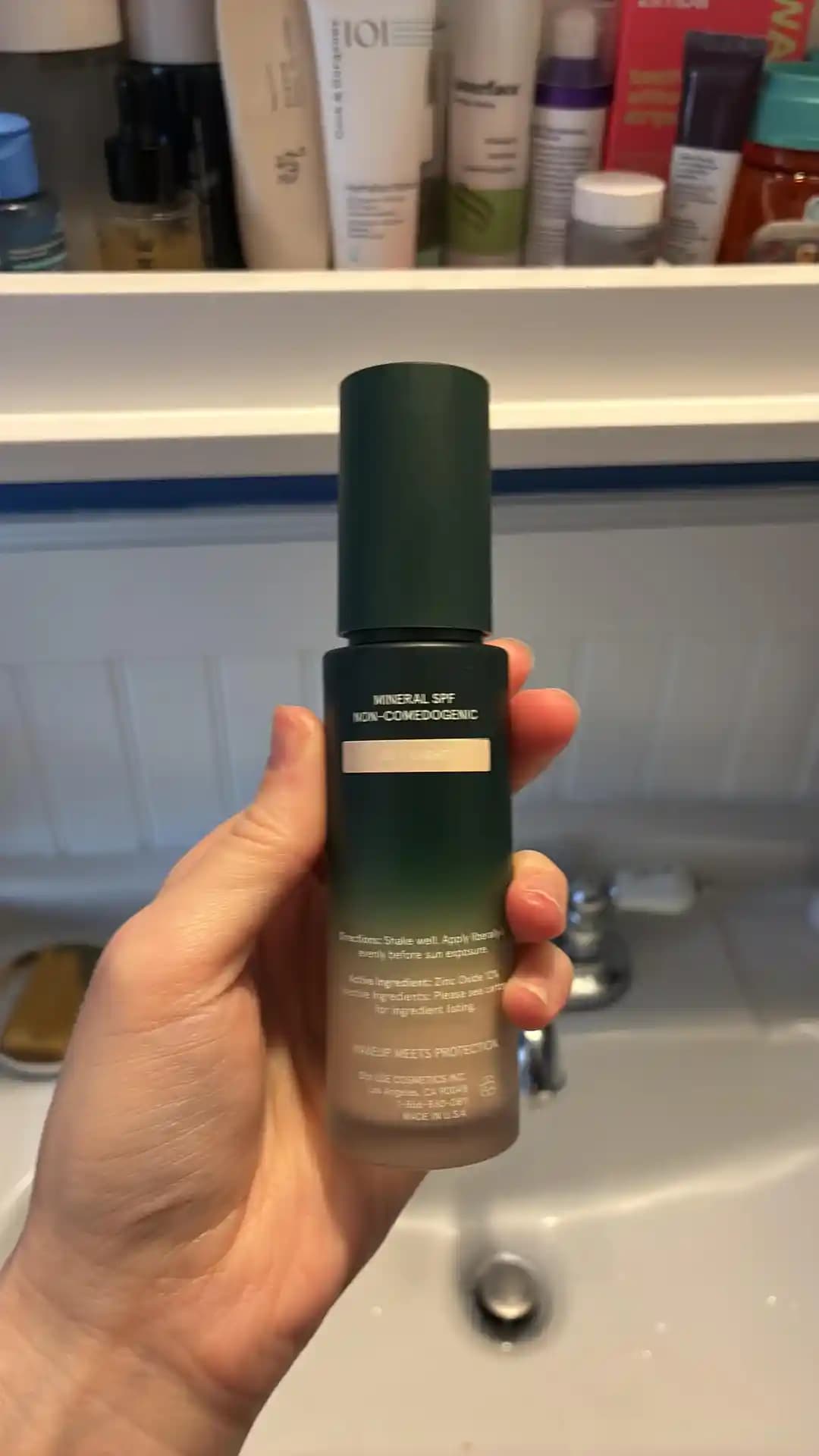 Ciele Skin Tint: Kuru, Kızarık ve Akneye Eğilimli Ciltler İçin Uygun Cilt Tonu Eşitleyici