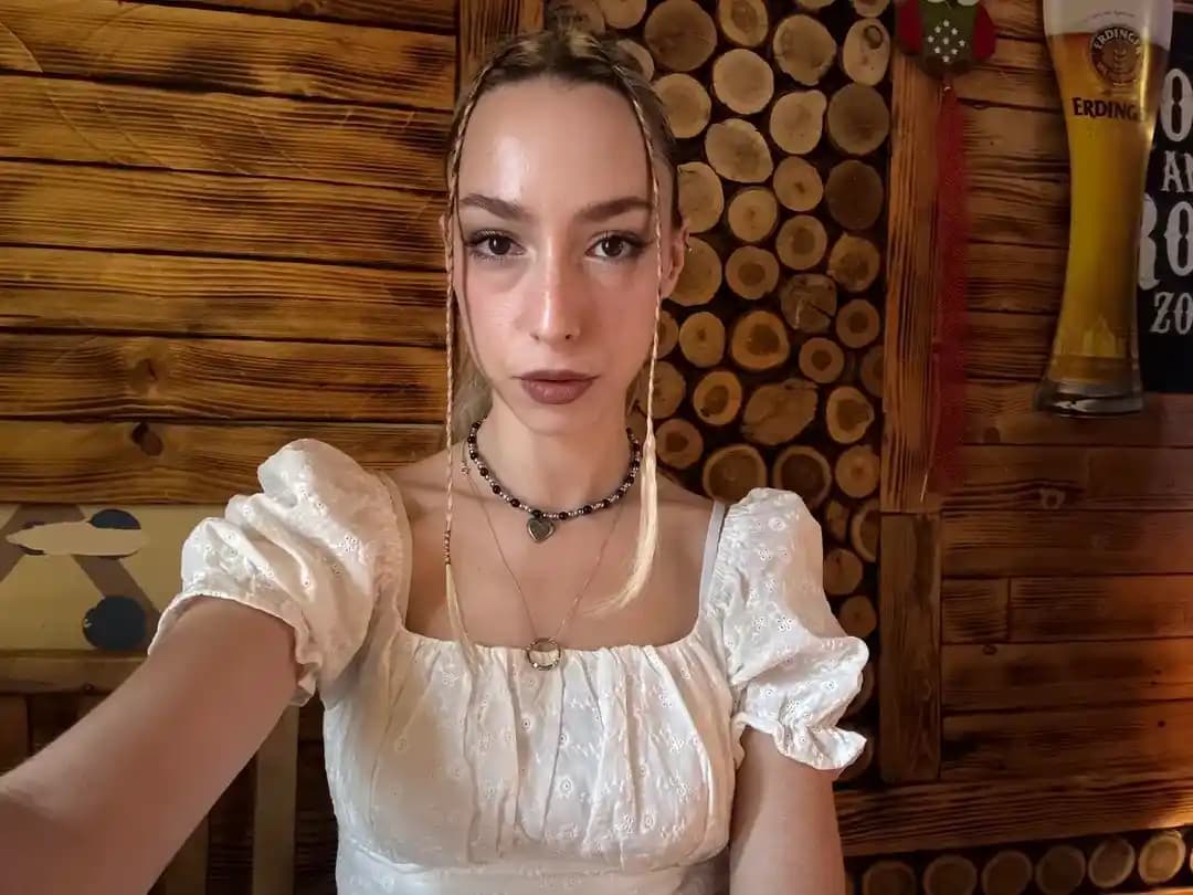 Gündelik ve Gece Makyajında Doğru Ürün Seçimi ve Uygulama Teknikleriyle Doğal Görünüm