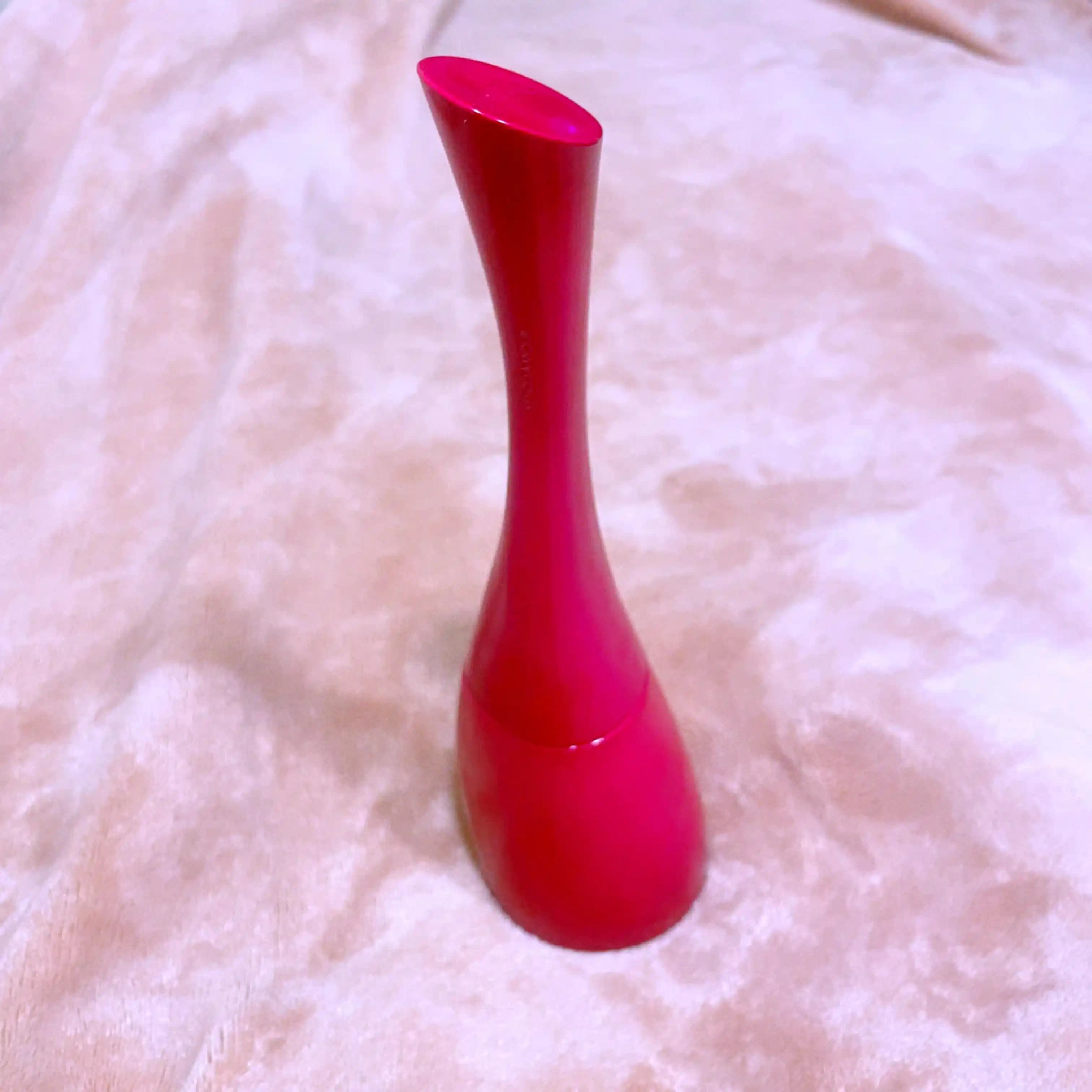 Kenzo Amour Parfümü: Pudramsı Pirinç Notaları ve Kullanıcı Deneyimleri