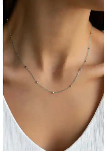 The Collection Kadın ve Unisex Gümüş Zincir Kolye Karşılaştırması ve Özellikleri