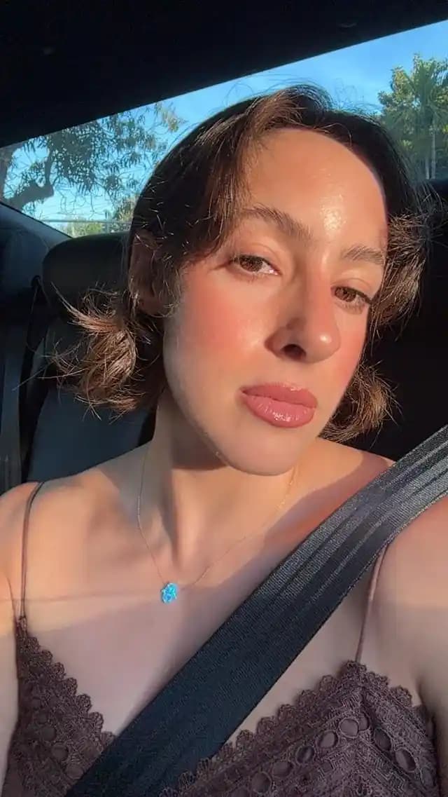 Yağlı Ciltler İçin Makyaj Bazı Seçimi ve Güncel Ürün Önerileriyle İpuçları