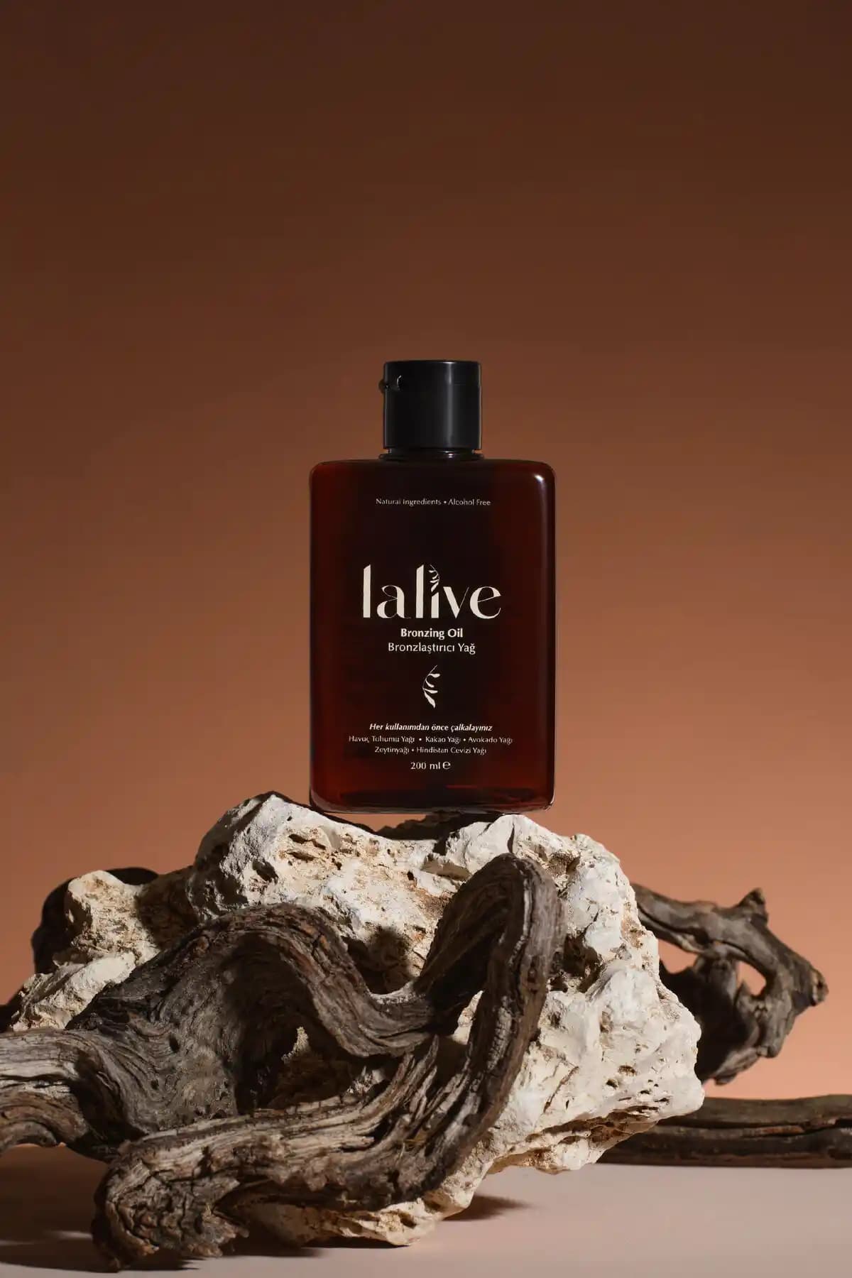 Lalive %100 Doğal Bronzlaştırıcı Yağ ile Sağlıklı ve Parlak Güneşlenme Deneyimi