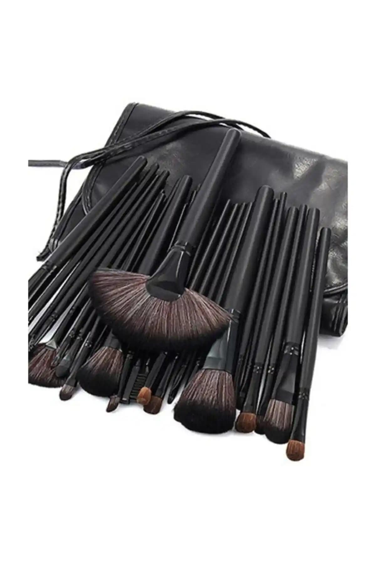 İzla ve Mujgan Profesyonel Makyaj Fırça Setleri Karşılaştırması