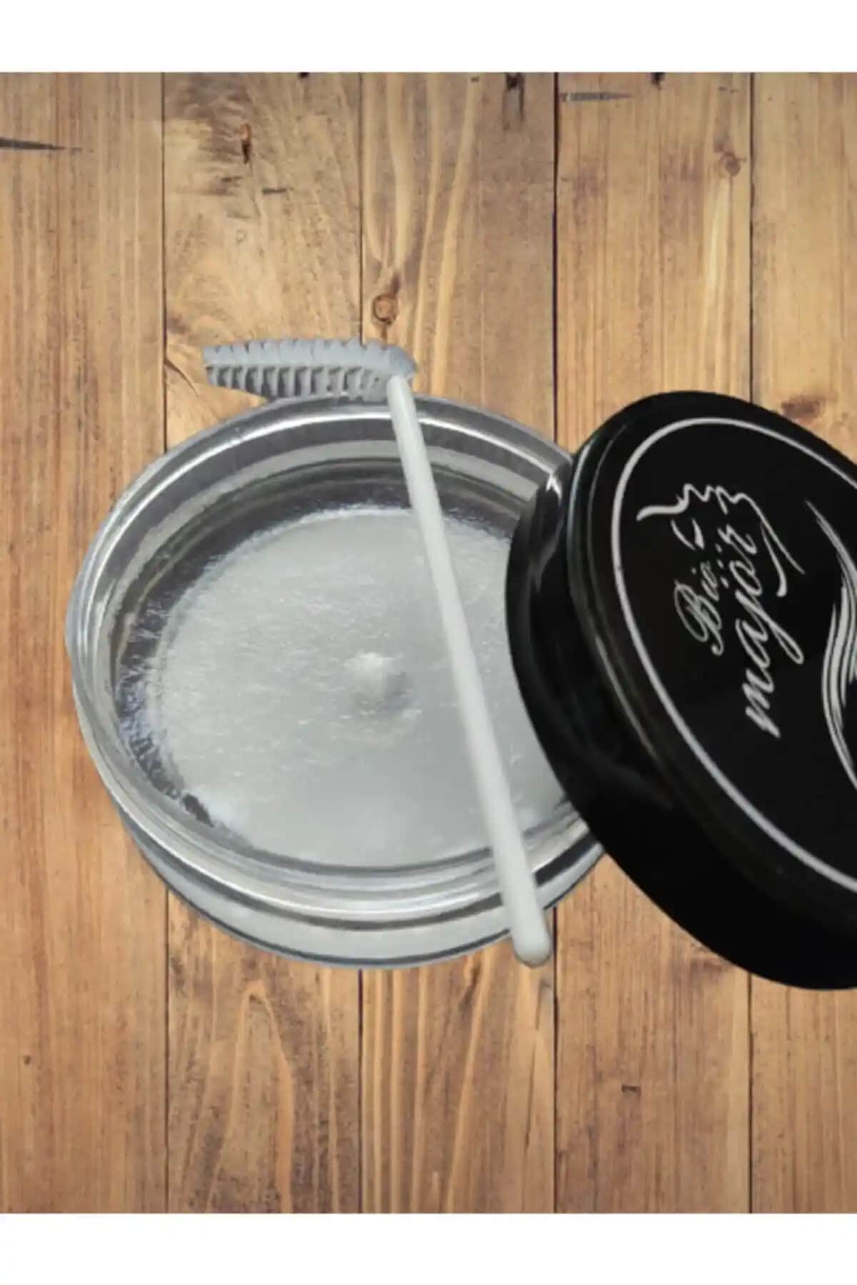 Kaş Şekillendirici ve Sabitleyici Ürünler: bio majör ve NYX Brow Glue Karşılaştırması