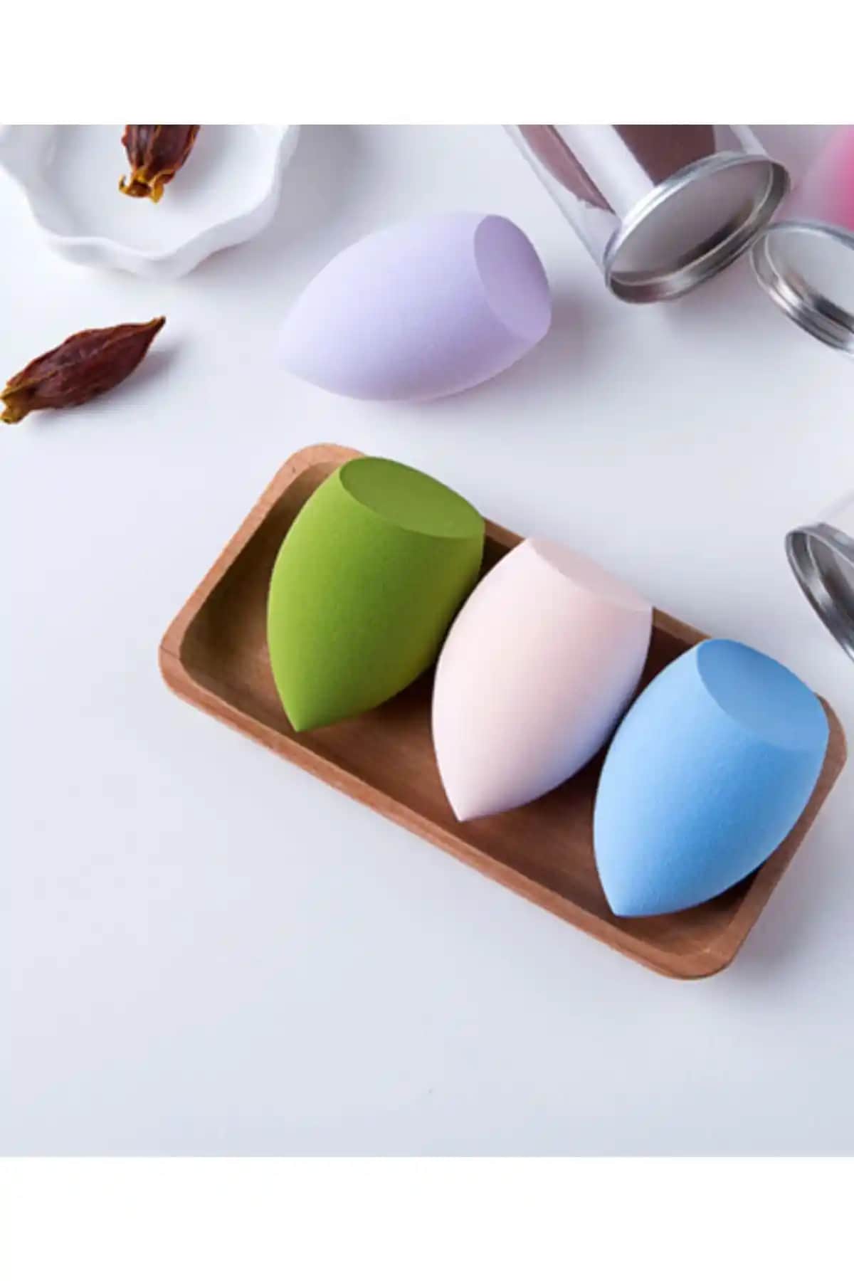 Makeuptime Pembe 4 Parça Makyaj Süngeri Seti: Yüksek Performans ve Estetik Tasarım