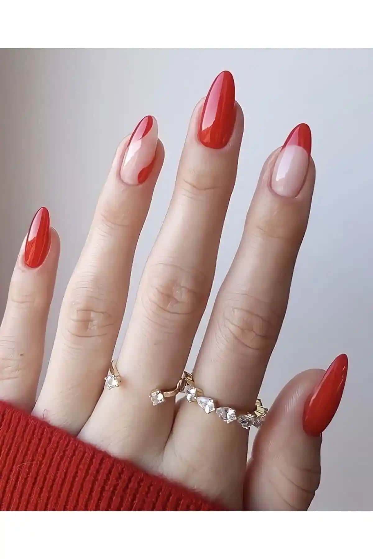 RubaTrend Kalıcı Renk Badem Model Takma Tırnak ve Yapıştırma Seti İncelenmesi