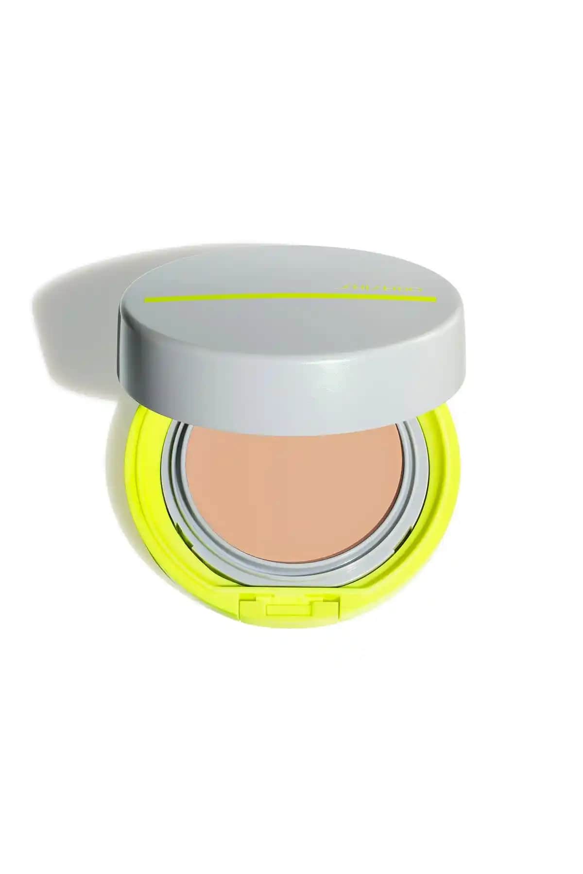 Shiseido Sports BB Krem Light ve Medium Karşılaştırması Cilt Koruma ve Doğal Görünüm