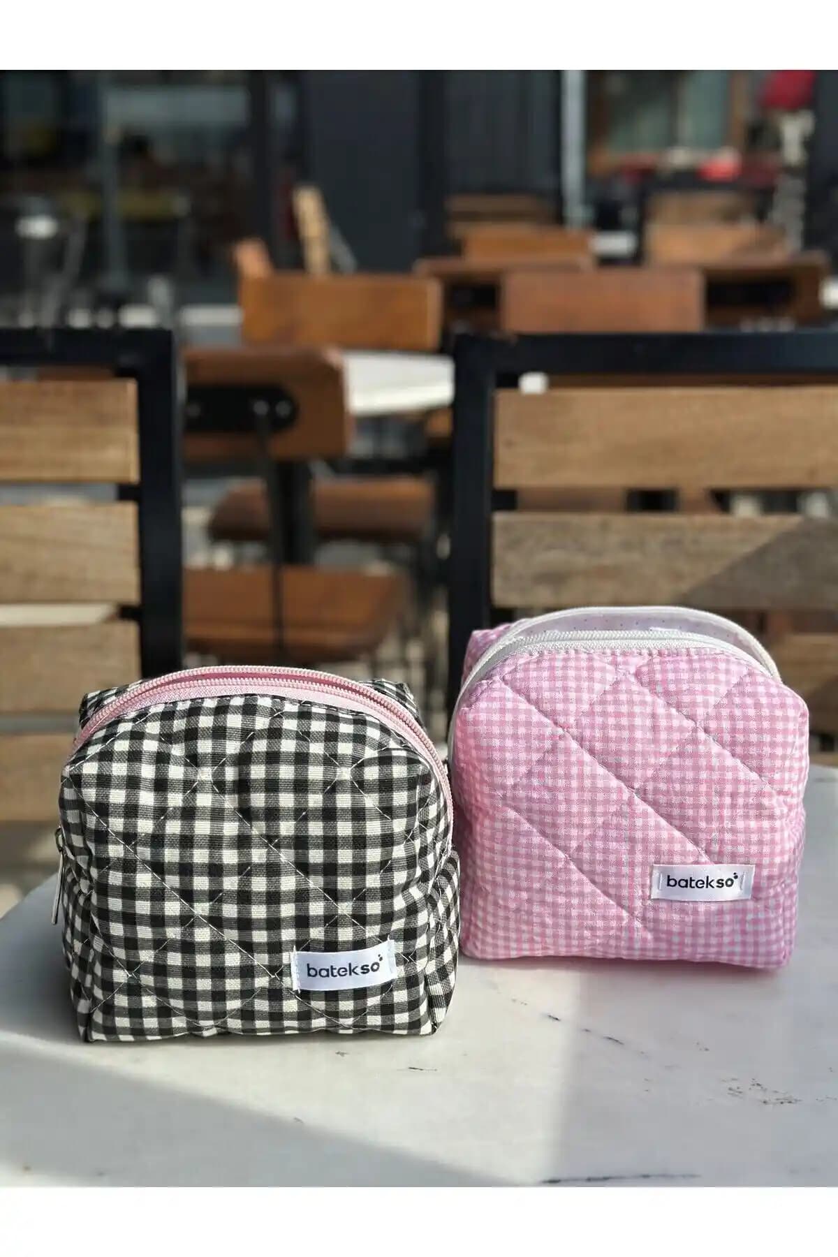 Batekso 2'li Siyah ve Pembe Kare Desenli Makyaj Çantası Günlük ve Seyahat Kullanımı İçin