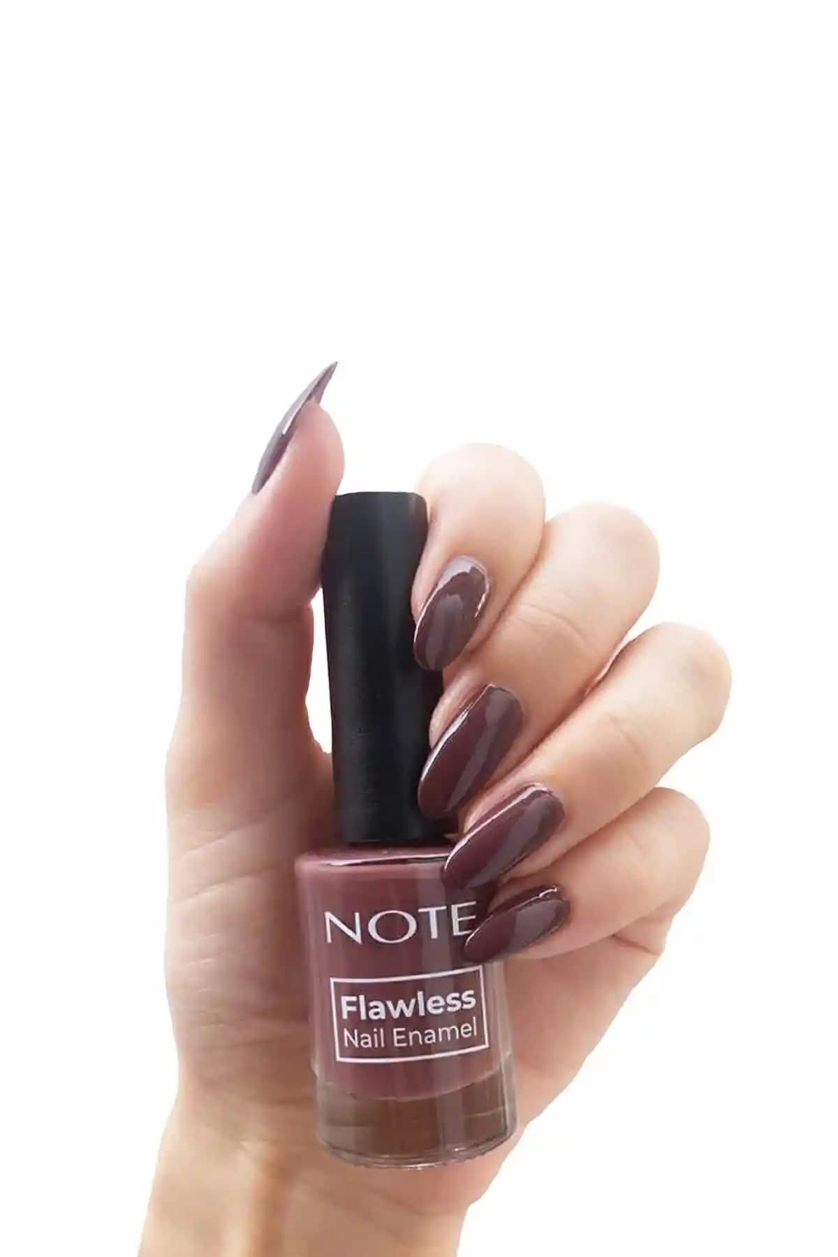 Note Cosmetics Nail Flawless Oje 27 Royalty Kahverengi, Yüksek Parlaklık ve Kalıcılık Sağlar