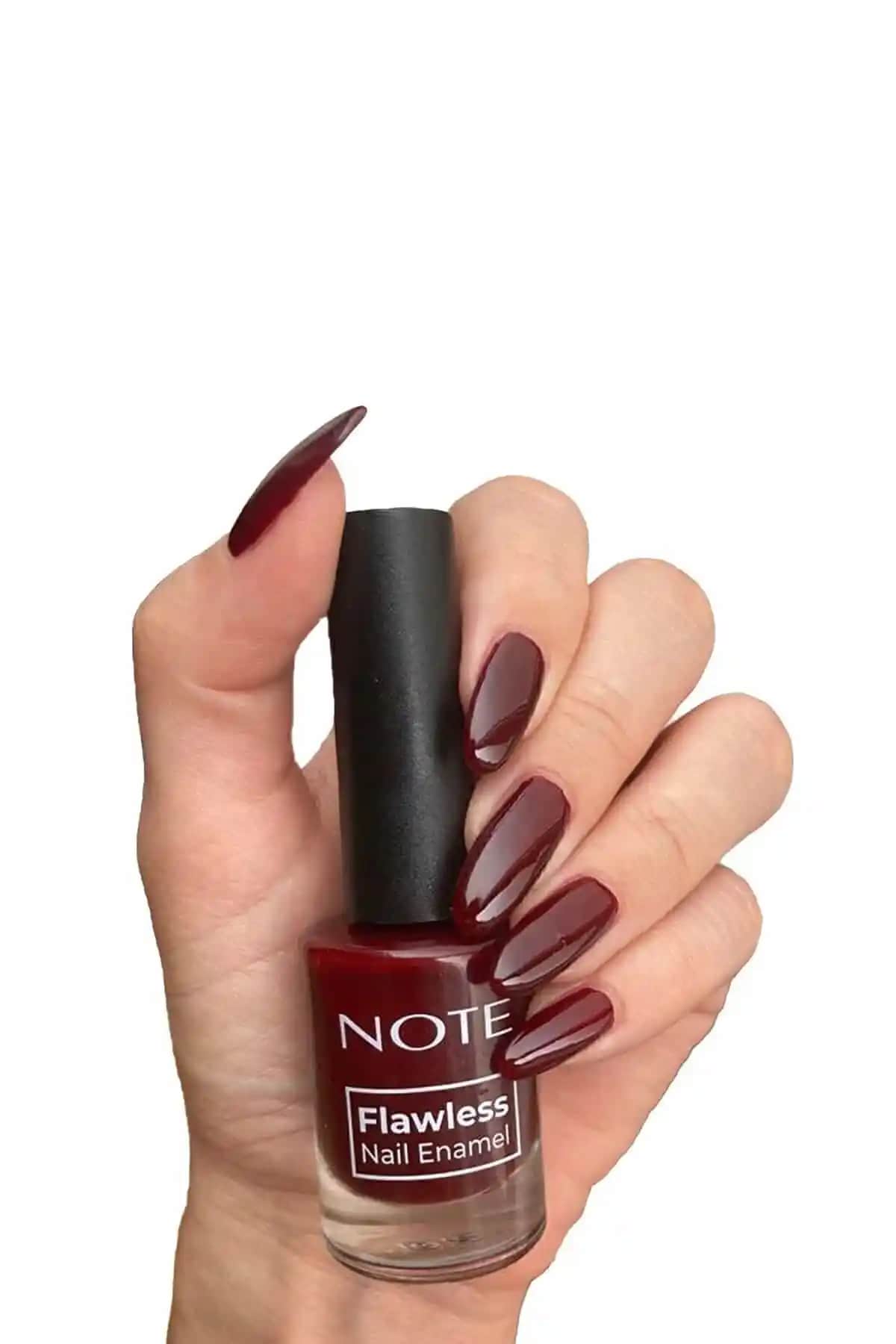 Note Cosmetics Nail Flawless Oje: Parlak ve Kalıcı Renklerle Güvenli Tırnak Bakımı