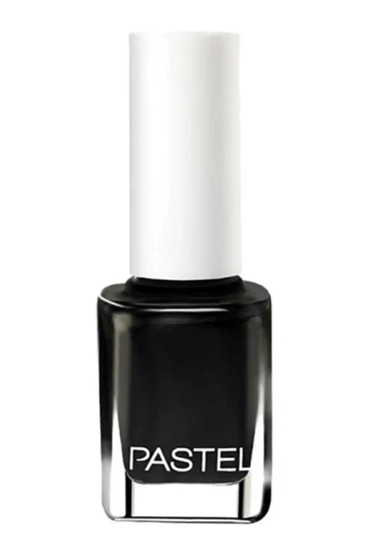 Pastel 38 Siyah Oje: Uzun Süre Dayanıklı, Parlak ve Şık Tırnaklar İçin Uygun
