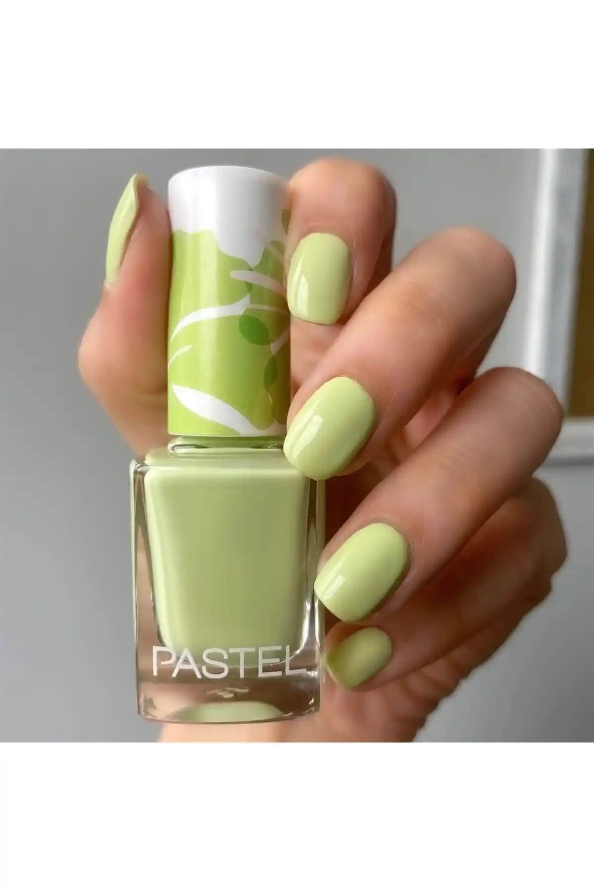 Pastel Oje 350 Yaz Renkleriyle Canlı ve Şık Tırnak Bakımı Ürün İncelemesi