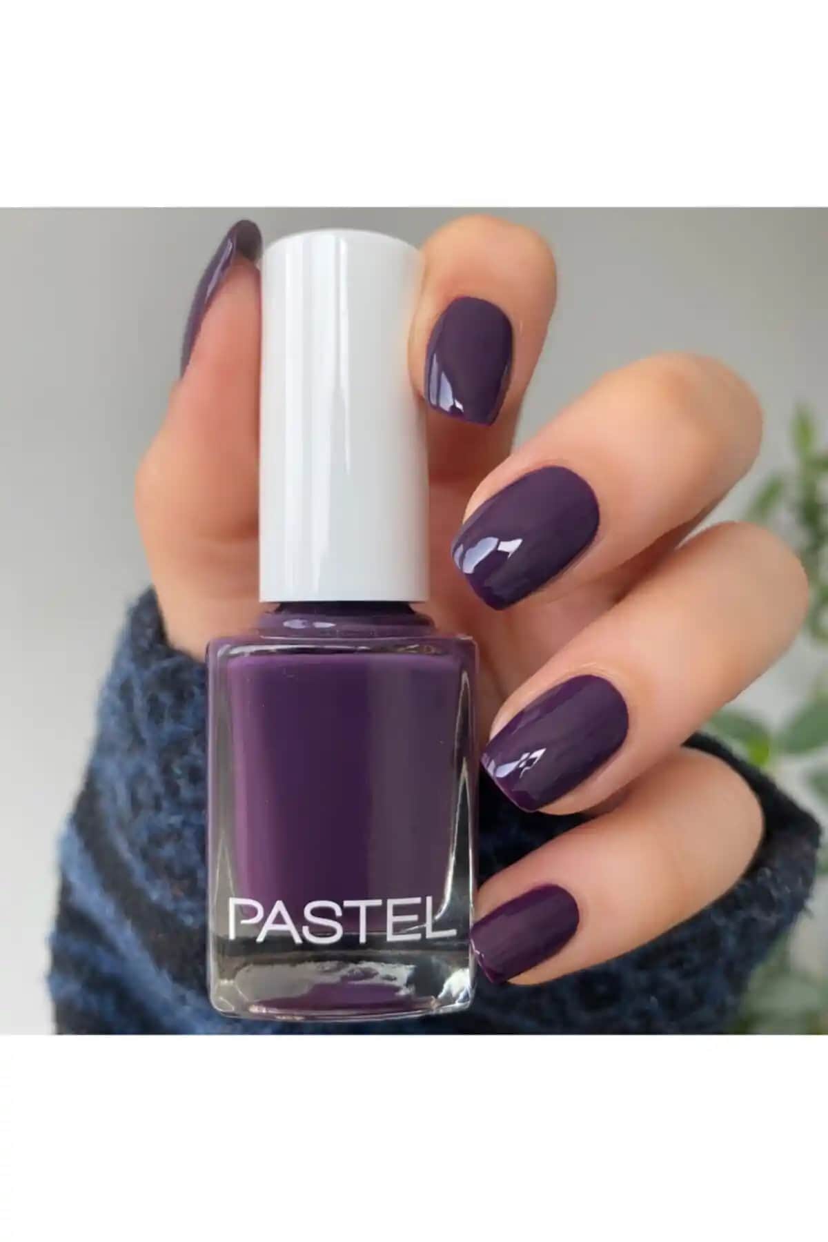 Pastel Oje 49 Parlak ve Canlı Renklerle Uzun Süre Dayanan Kaliteli Oje