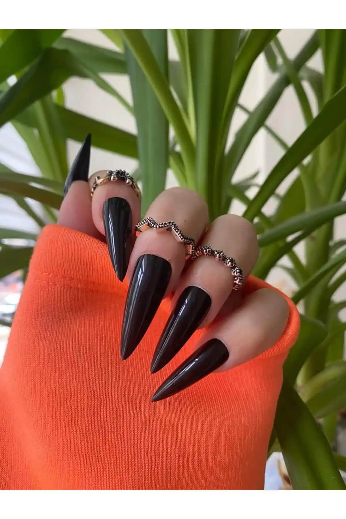 SYBELLE Kozmetik Siyah Stiletto Takma Tırnak 20 Adet Estetik ve Kolay Uygulama