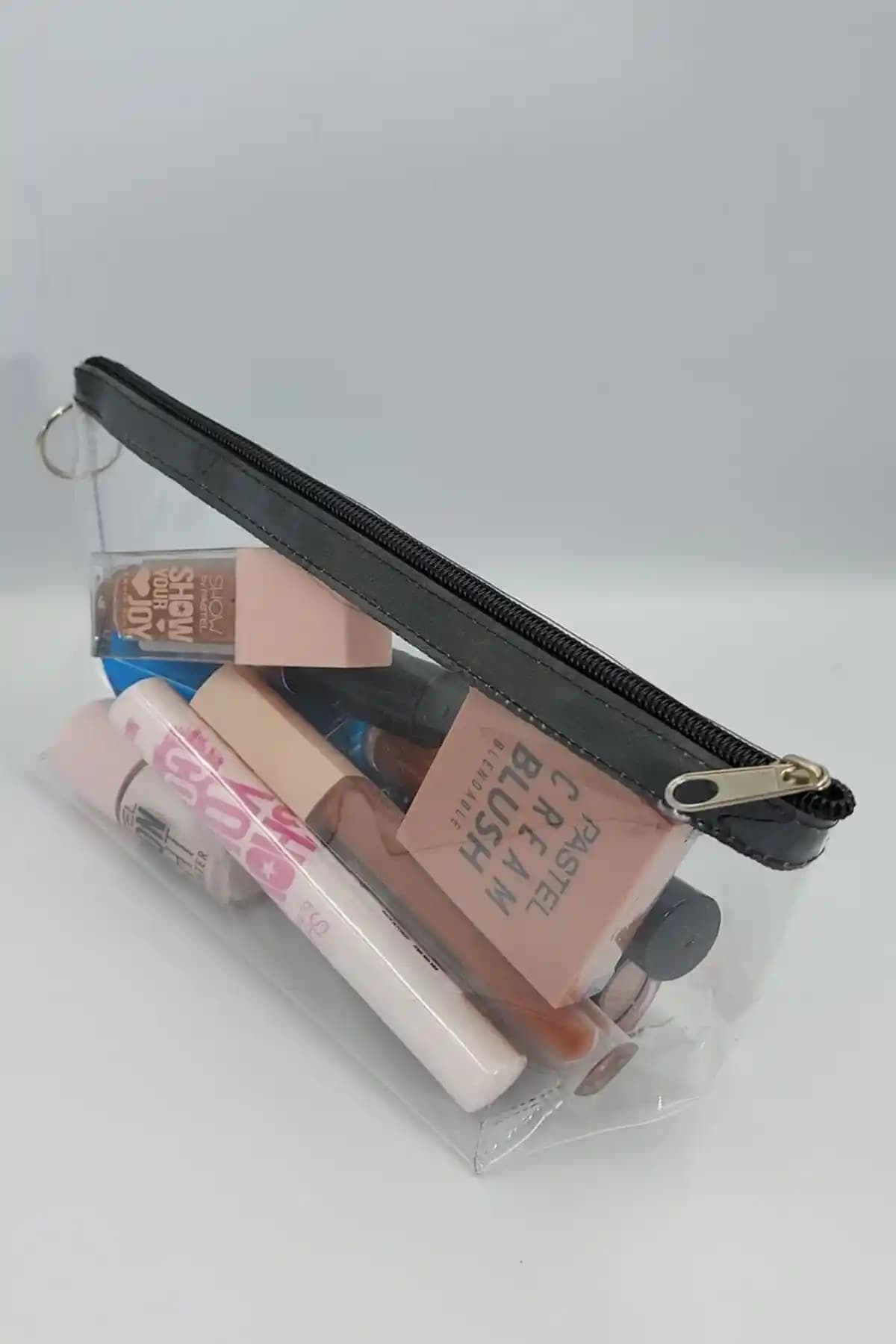 Togin Siyah Şeffaf Üçgen Makyaj Çantası: Pratik, Şık ve Dayanıklı Tasarım