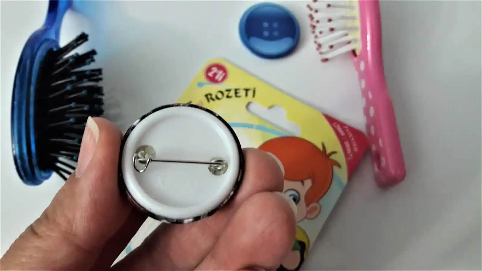 Bit Rozeti Kullanımı ve Çocuklarda Bit Enfeksiyonlarını Önleme Yöntemleri