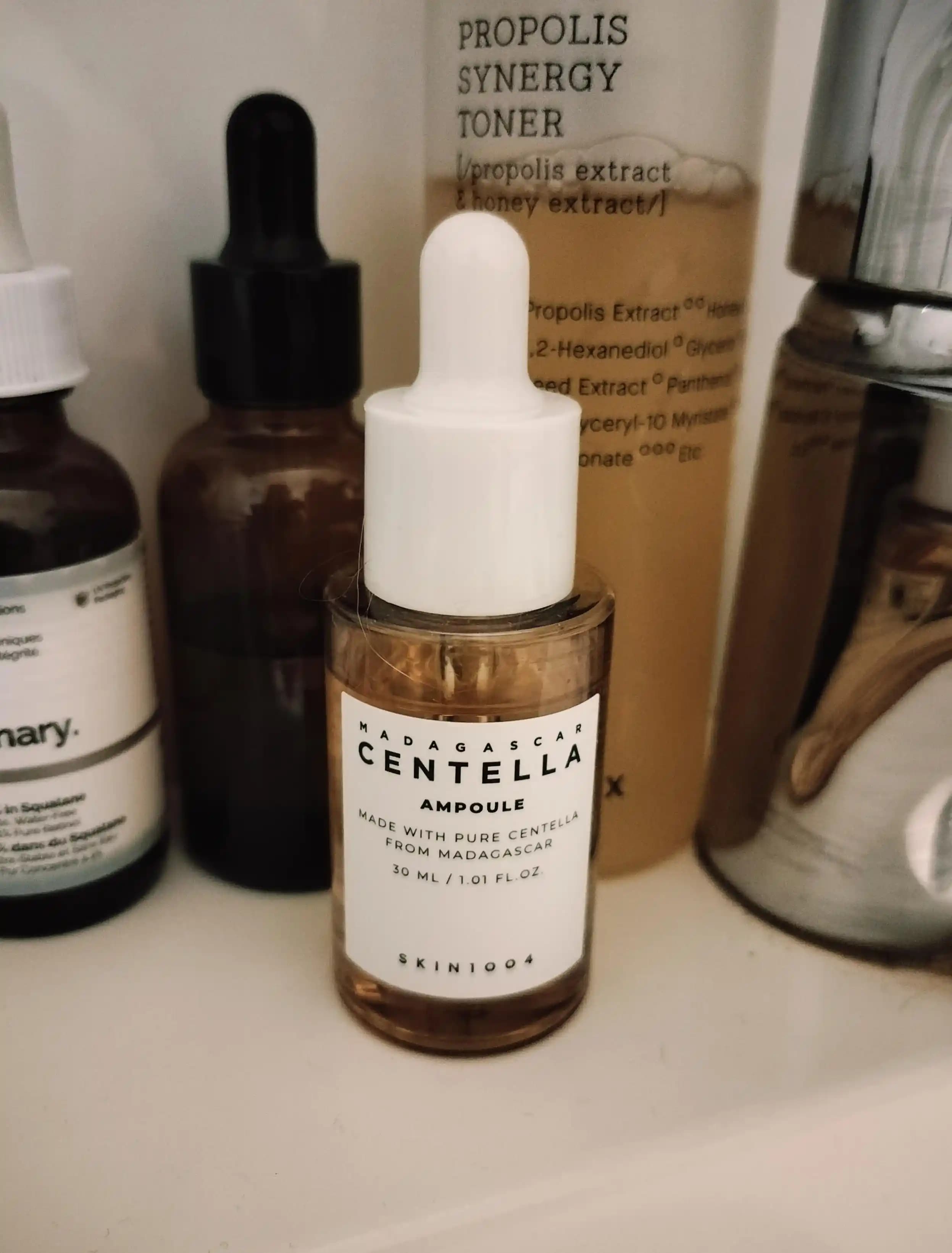 Centella Ampul Ürünlerinin Hassas Ciltlerdeki Yatıştırıcı Etkileri ve Kullanım Deneyimleri