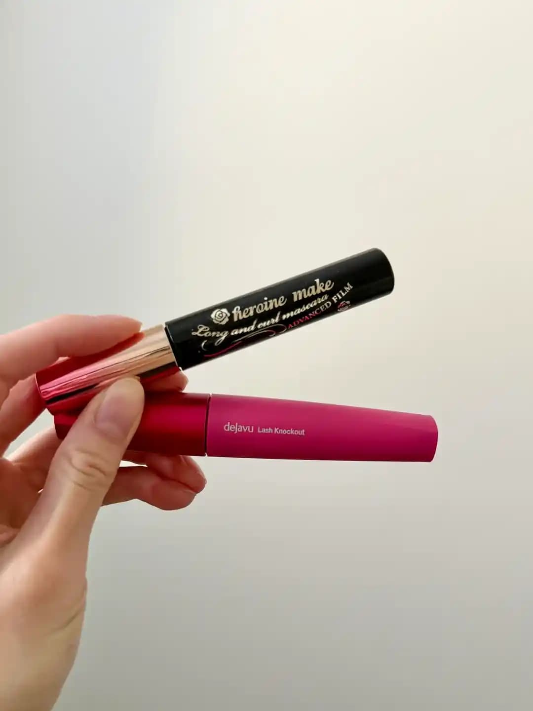 Dejavu Lash Knockout ve Heroine Make Long & Curl Maskaralarının Performans Karşılaştırması