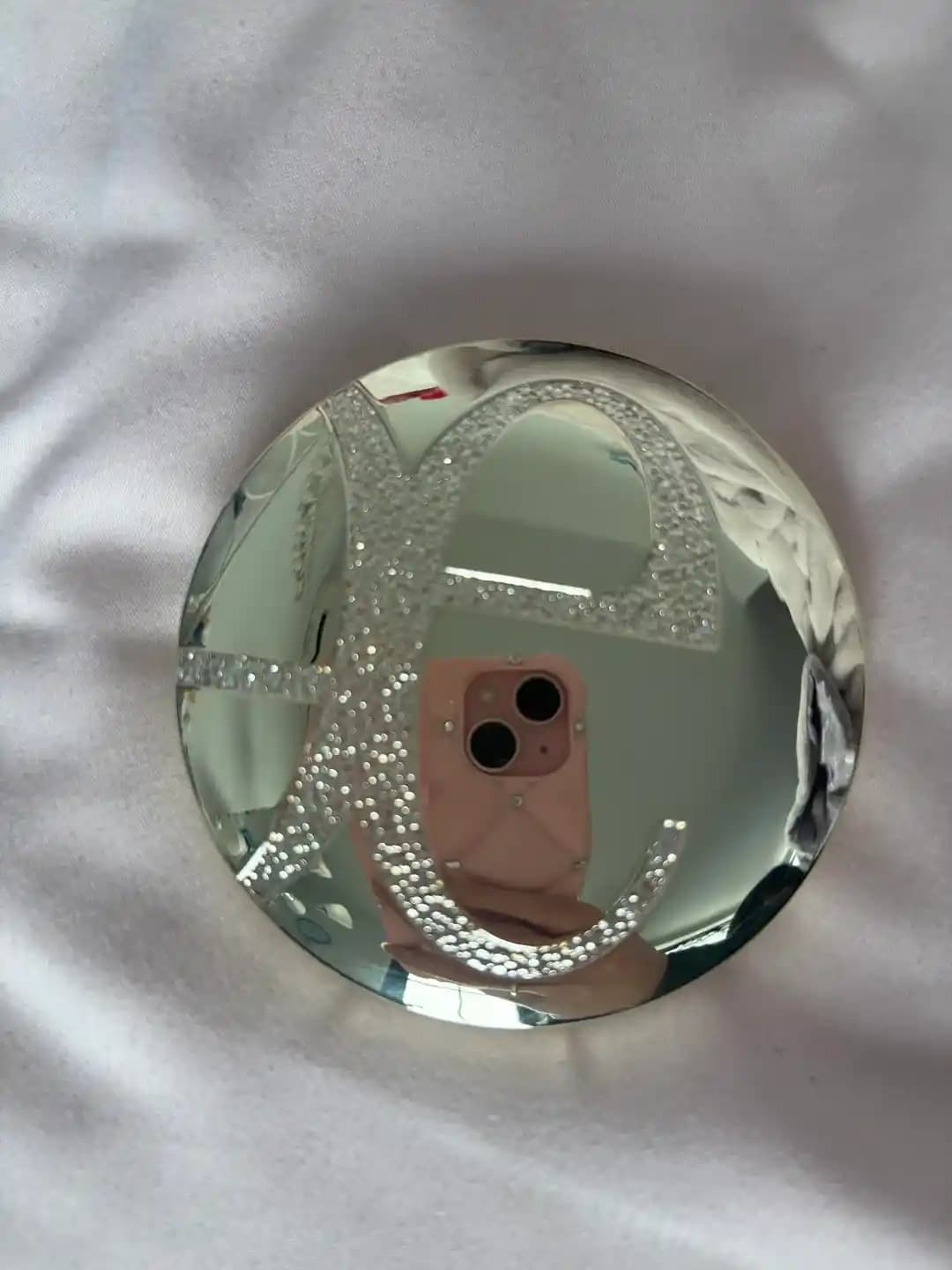 Elegance La Poudre Haute Nuance Pudra: Çok Renkli Yapısı ve Kullanıcı Deneyimleri