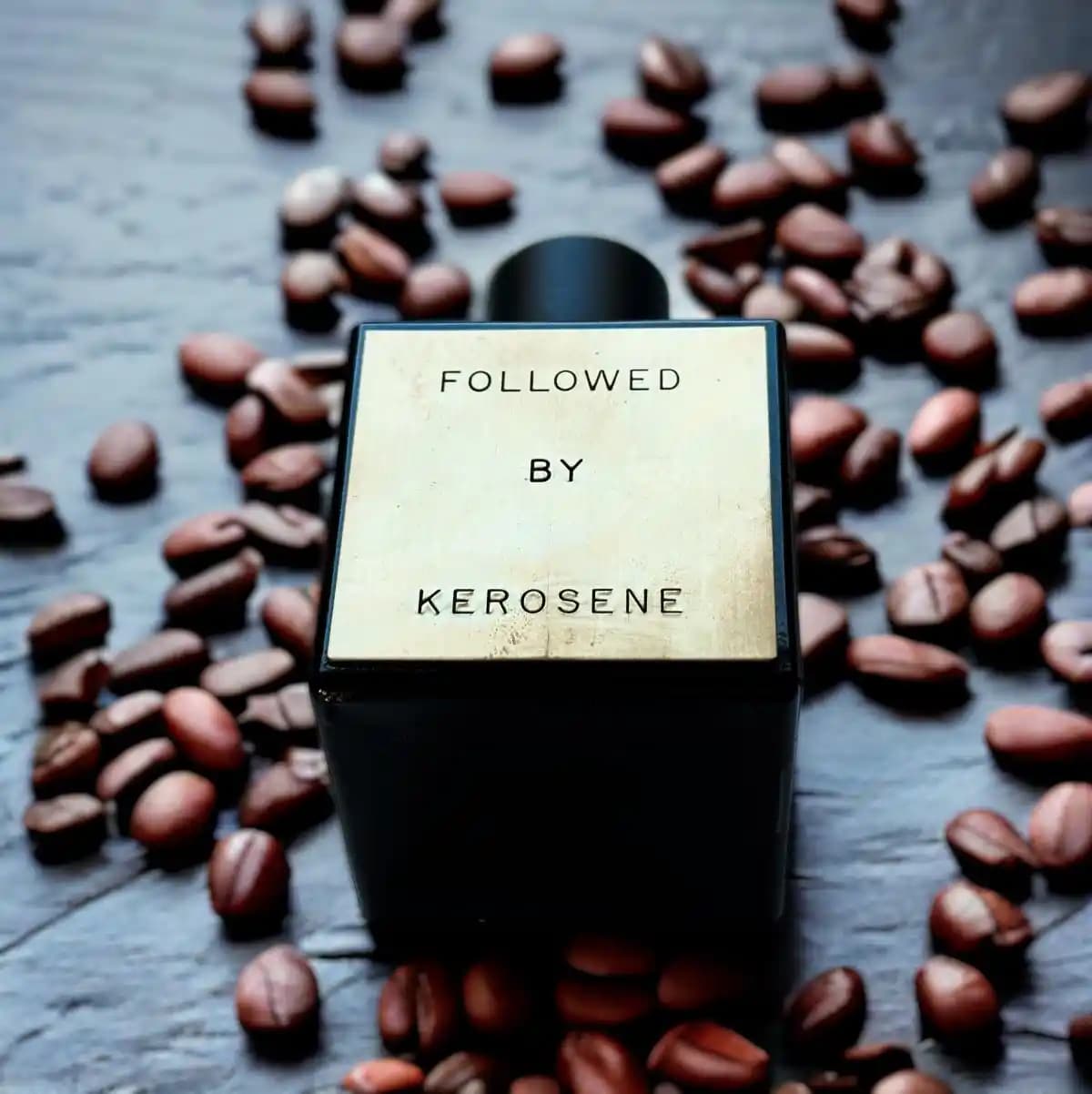 Followed By Kerosene Parfümünün Yoğunluğu, Kalıcılığı ve Kullanıcı Deneyimleri