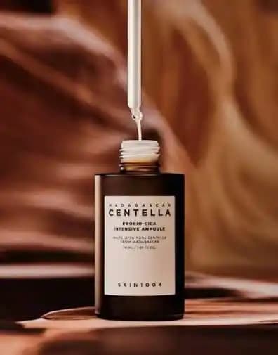 Skin1004 Probio-Cica Ampoule: Nemlendirme ve Cilt Bariyeri Destekleyici Özelliklerin İncelenmesi