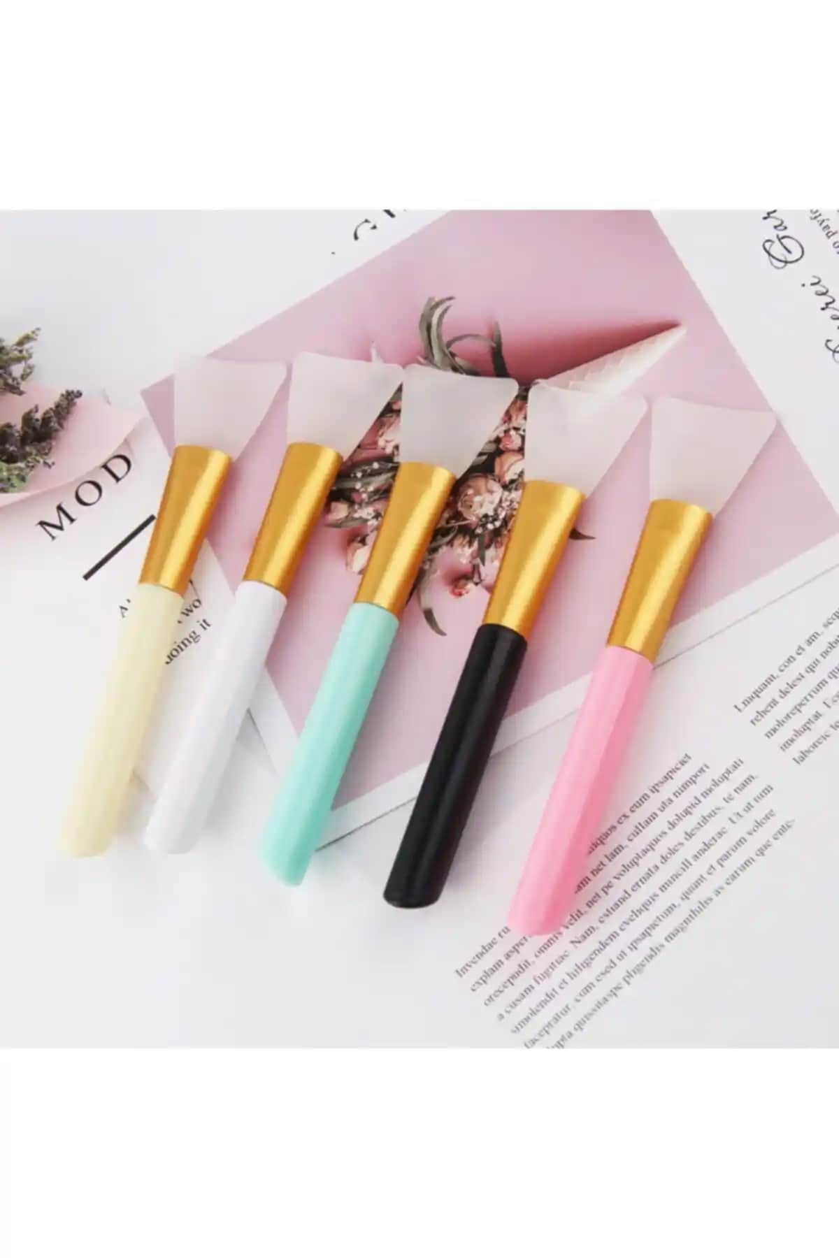 Cilt Bakımında Maske Fırçası Kullanımının Avantajları ve Doğru Seçim İpuçları