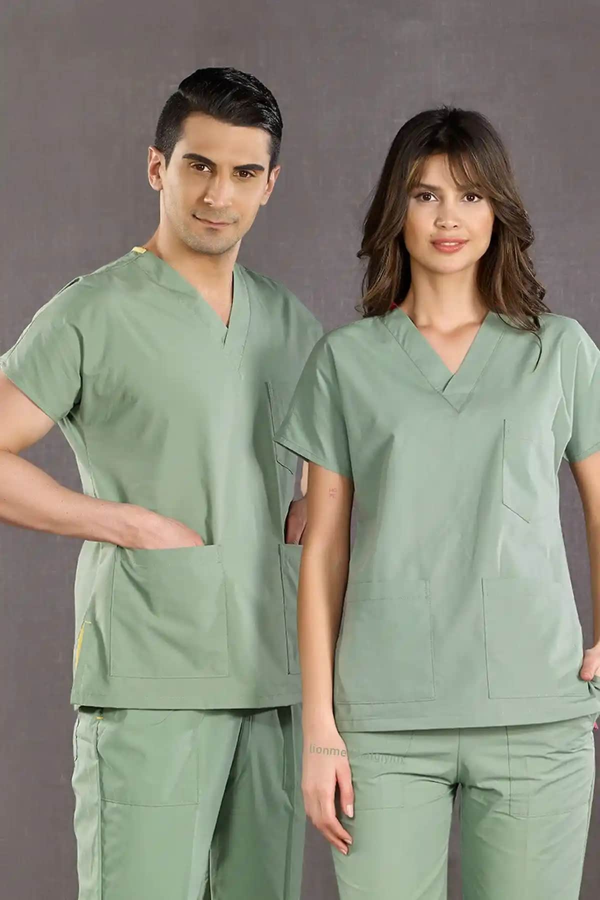 Çizgi Medikal: Güvenilir ve Kaliteli Medikal Giyim Çözümleri 2004 yılından beri sağlık sektöründe öne çıkan marka