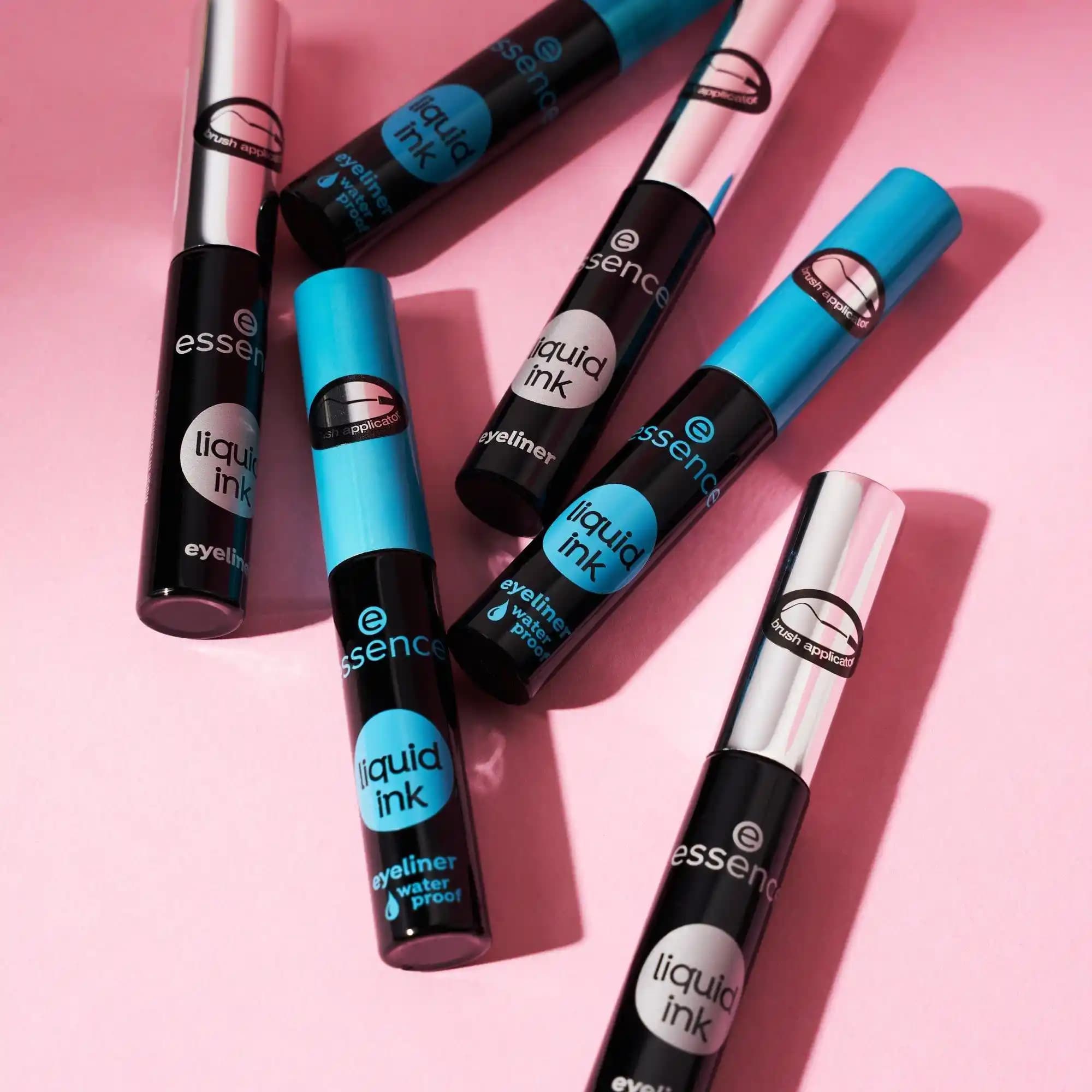 Essence Liquid Ink Eyeliner ile Kalıcı ve Şık Göz Makyajı Yaratmanın Yolları