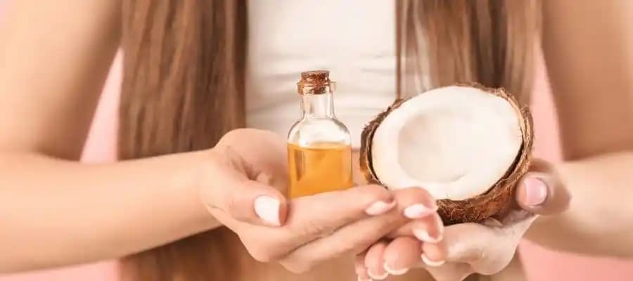 Hindistan Cevizi Yağı ile Saç Bakımı Rehberi: Uygulama Teknikleri ve Faydaları