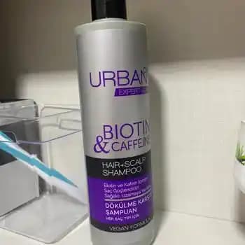 Kafa Derisinde Yara ve Kabuklanma Sorunları İçin En Etkili Bakım Yöntemleri ve Ürünler