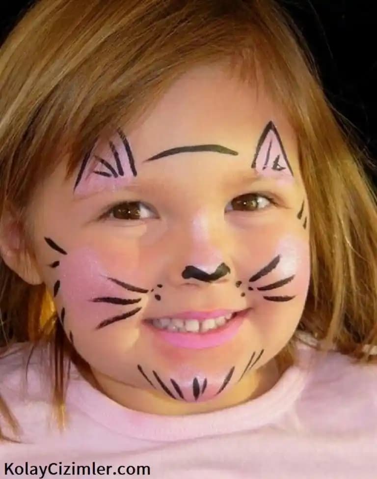 Kedi yüz boyama sanatı: Çocuklar ve yetişkinler için eğlenceli ve yaratıcı etkinlik