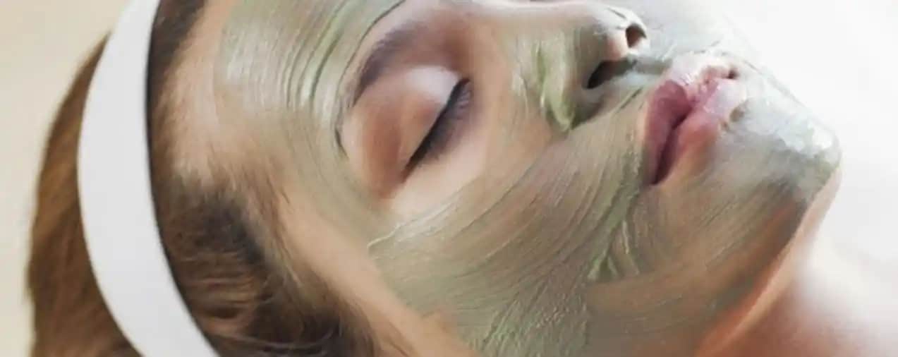 Kil Maskesi: Doğal ve Etkili Cilt Bakımı İçin Güçlü Bir Alternatif