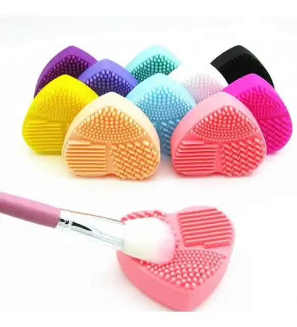 Makyaj Fırçası Temizliği ve Bakımı İçin En Güncel Yöntemler ve İpuçları