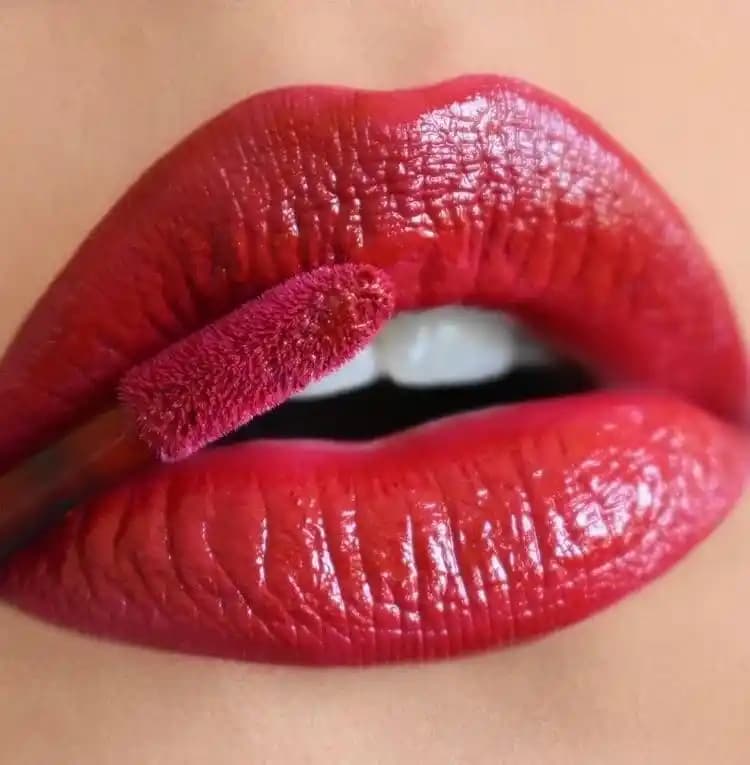 Maybelline Ruj Renkleri ve Numaralarıyla En Güzel Tonları Keşfedin