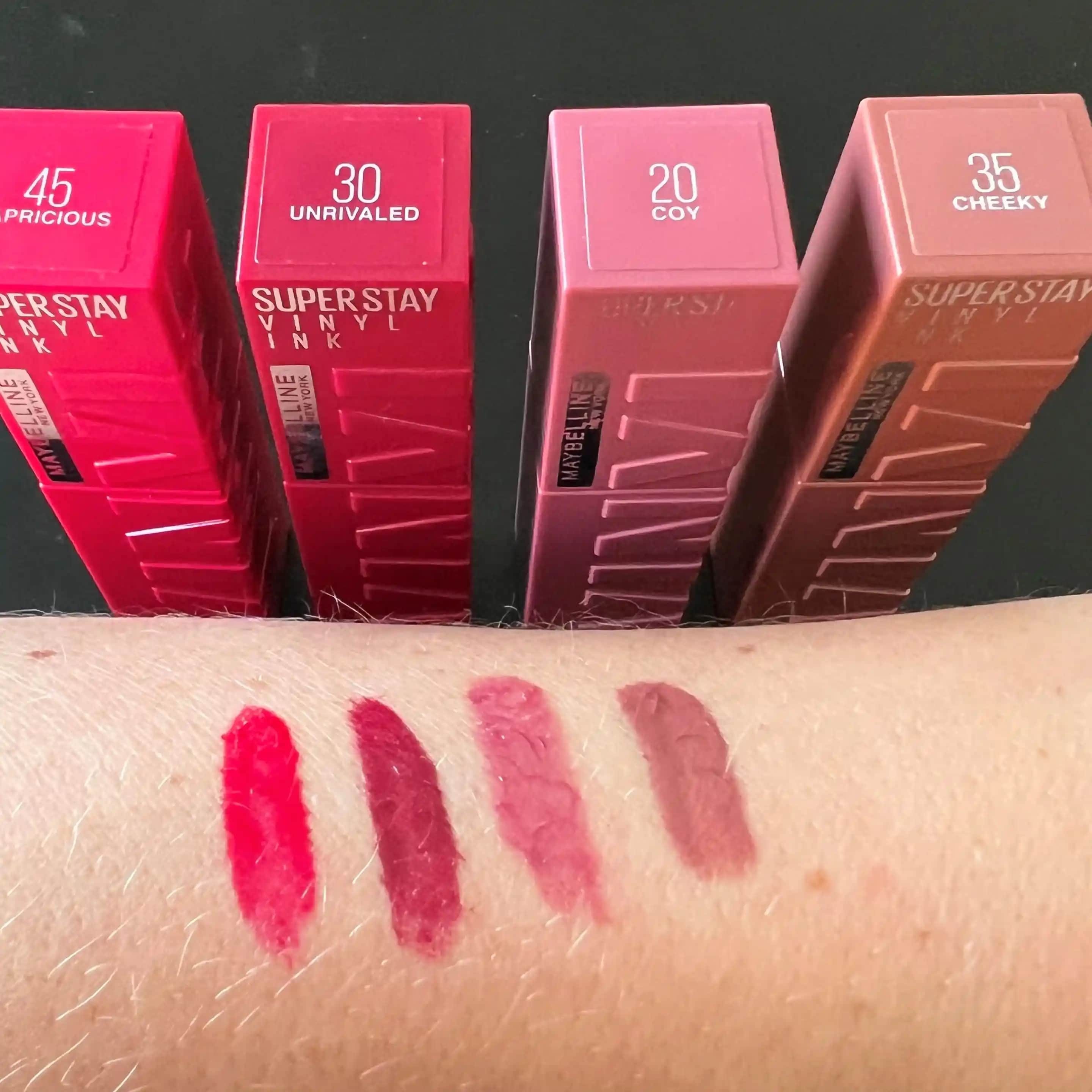 Maybelline Vinyl 120 Punchy Ruj: Uzun Süre Kalıcı ve Parlak Dudaklar İçin