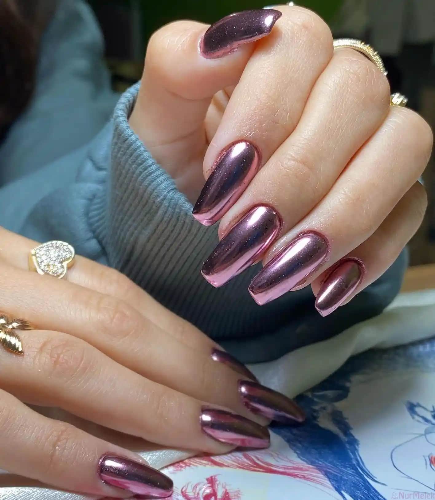 Mor Protez Tırnak Trendleri ve Tasarım Seçenekleri 2023