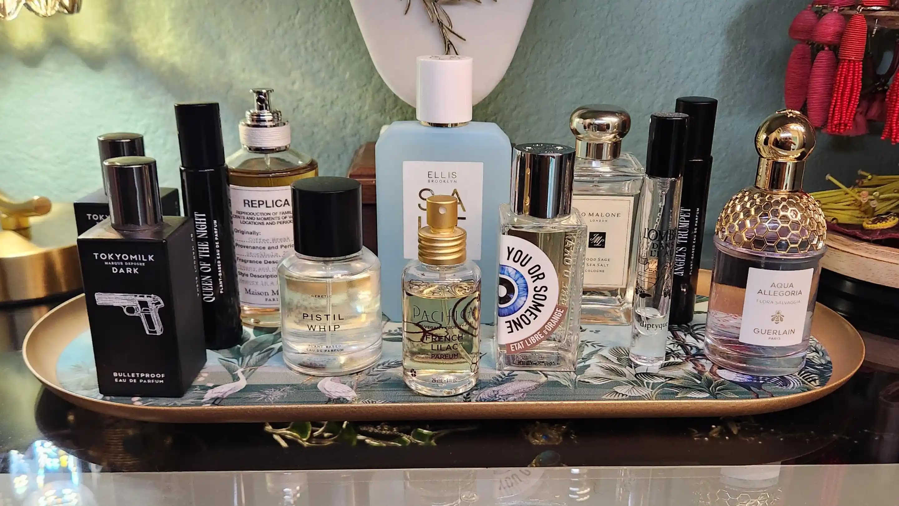 Koku Koleksiyonunda Mevsimsel Tercihler ve Öneriler: Soğuk ve Sıcak Hava Parfümleri