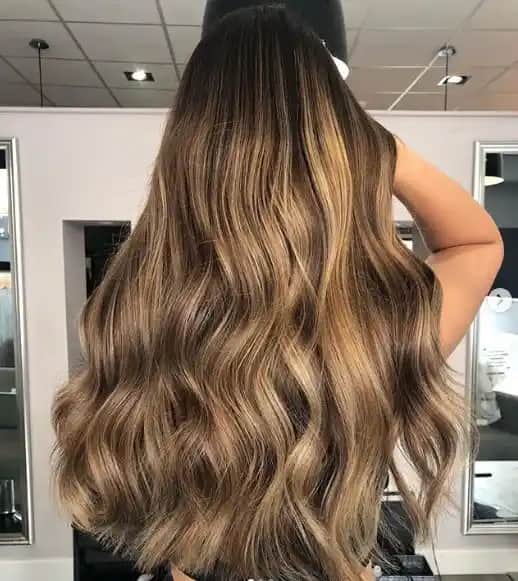 2023 Yılında Popüler Saç Renkleri ve Cilt Alt Tonlarına Uygun Seçenekler