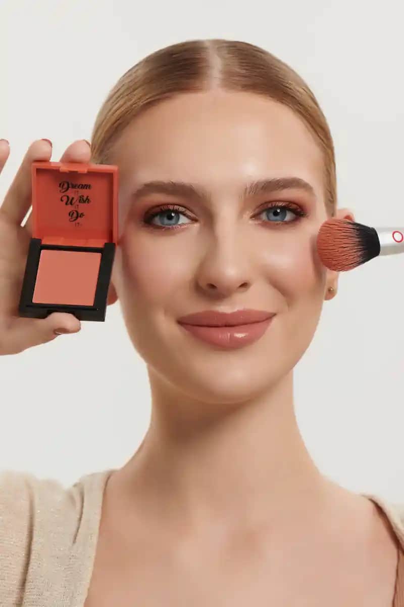 Pastel 46 Allık ile Doğal ve Canlı Makyaj İçin En İyi Seçenekler