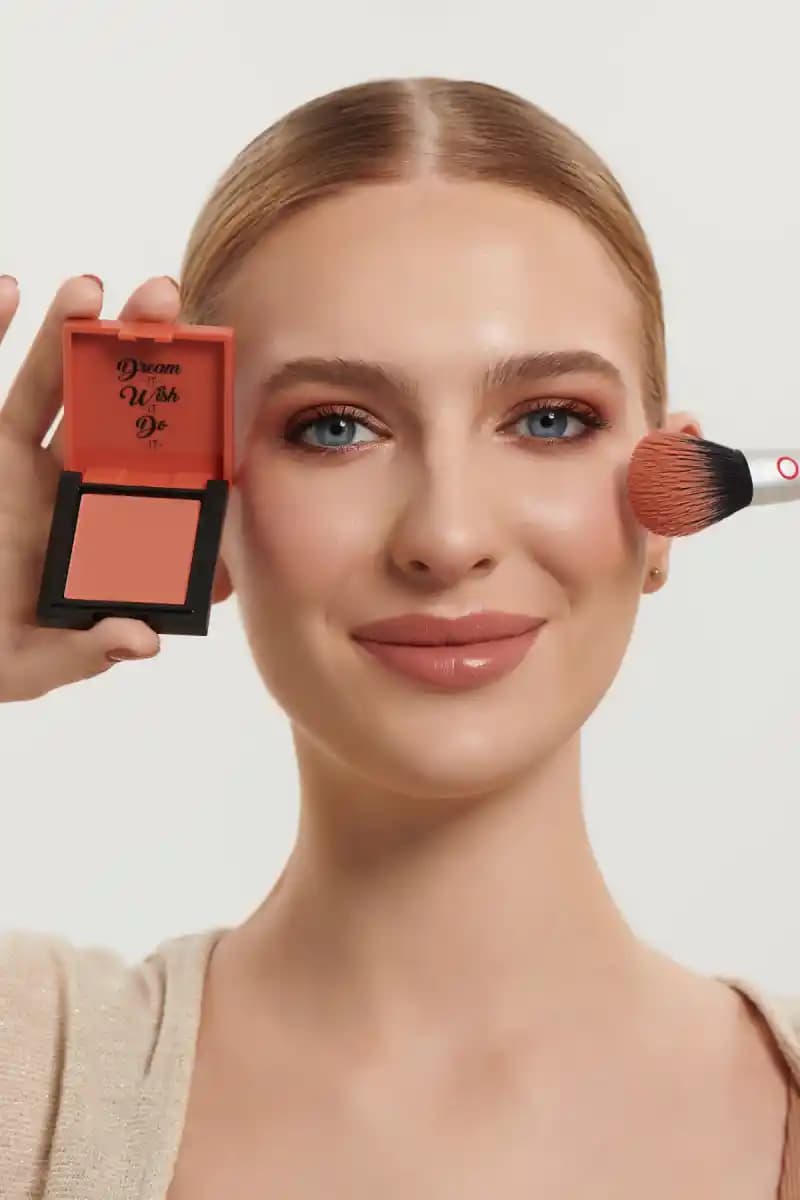 Pastel 46 Allık ile Doğal ve Canlı Makyaj İçin En İyi Seçenekler