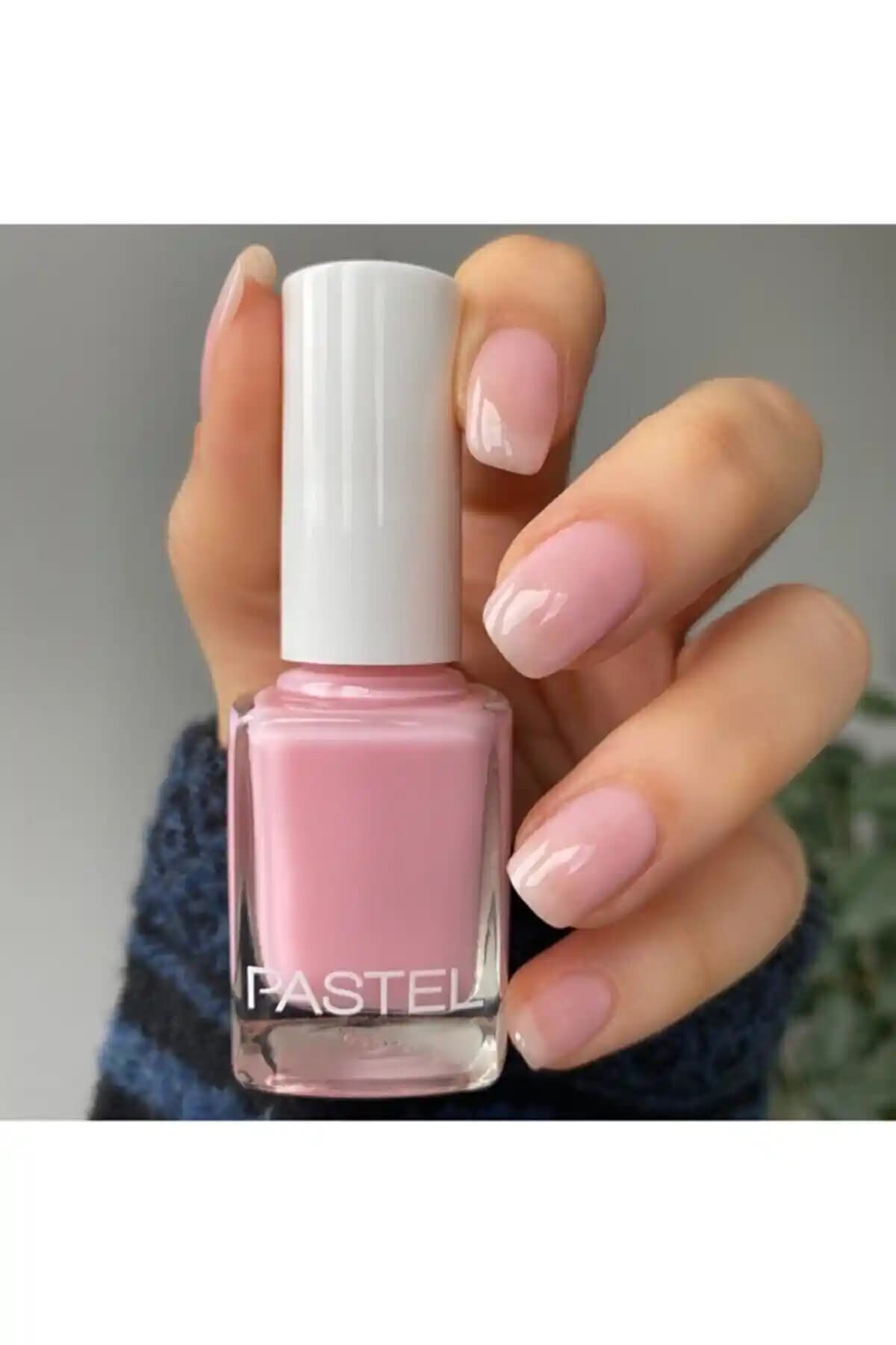 Pastel Oje 54: Modern ve Şık Tırnak Trendleri ile Bakımda Yeni Dönem