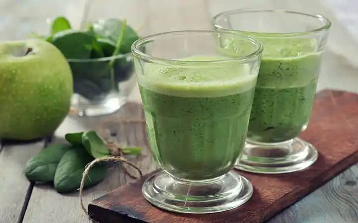 Yeşil Smoothie Faydaları ve Tarifleriyle Sağlıklı Güzellik Sırları