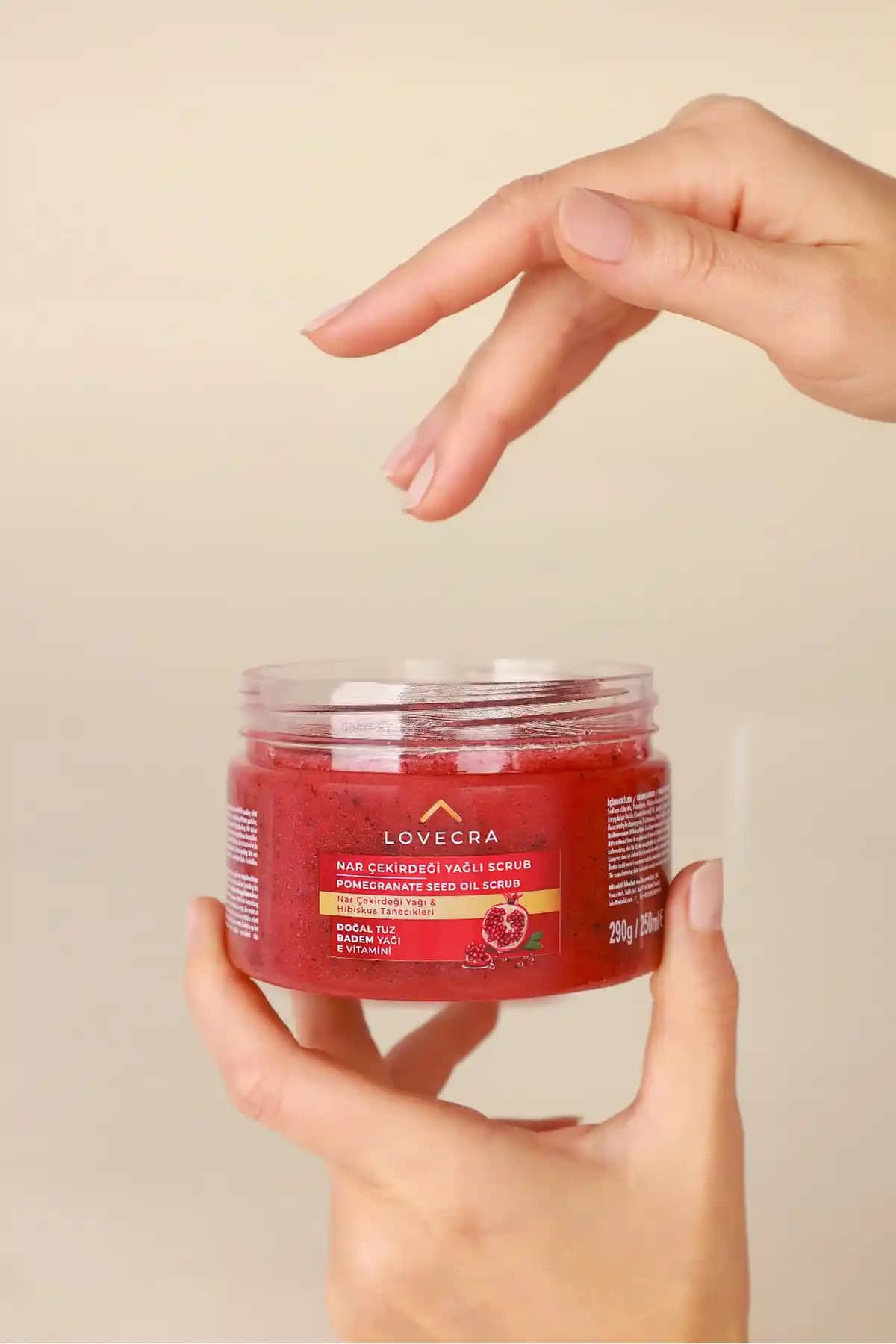 LOVECRA ve NEDOX Peeling Ürünleri Karşılaştırması: Hangi Ürün Sizin İçin Daha Uygun