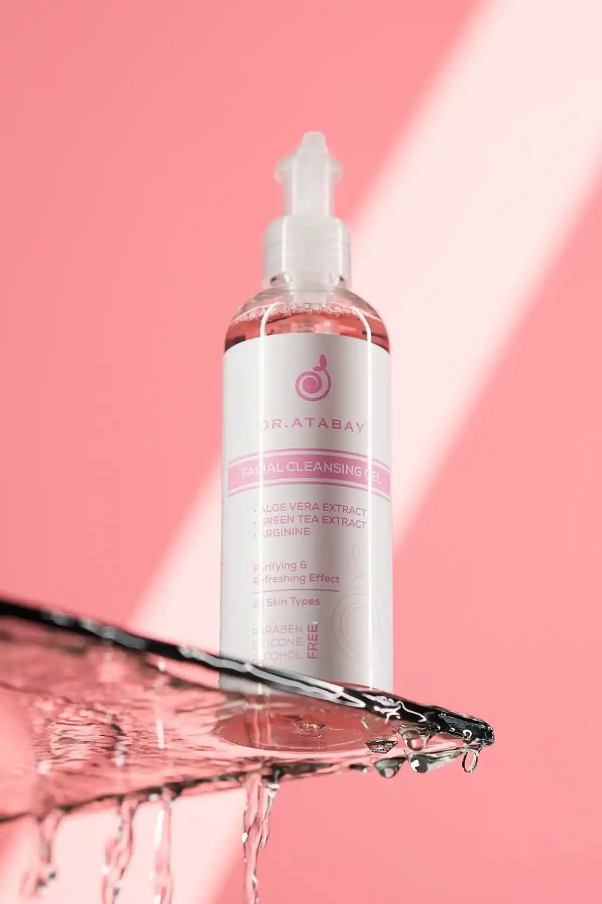 Yüz Temizleme Jeli Karşılaştırması: Dr Atabay ve Skin401 Ürünlerinin Özellikleri ve Kullanıcı Yorumları