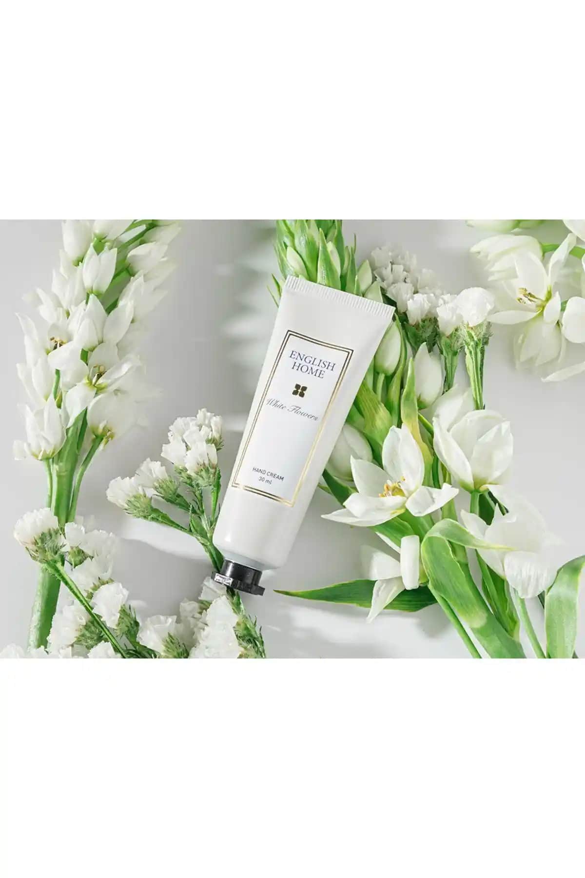English Home Beyaz Çiçekler El Kremi: Nemlendirme ve Hoş Koku Sunan Günlük Bakım Ürünü